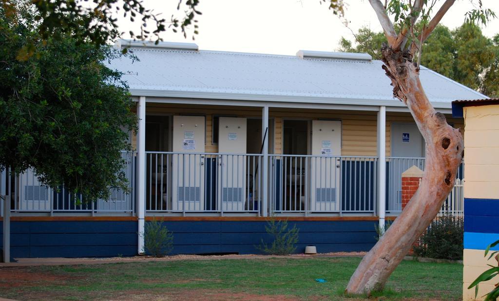 Coral Coast Tourist Park Hotel Carnarvon Quarto foto